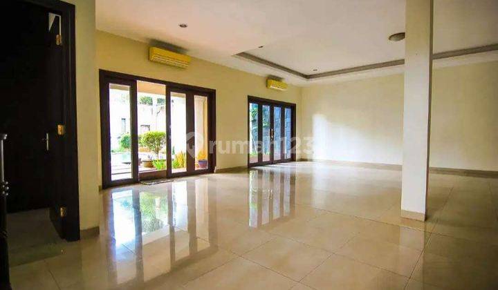 Dijual Rumah Mewah di Jl Benda Atas Kemang 2