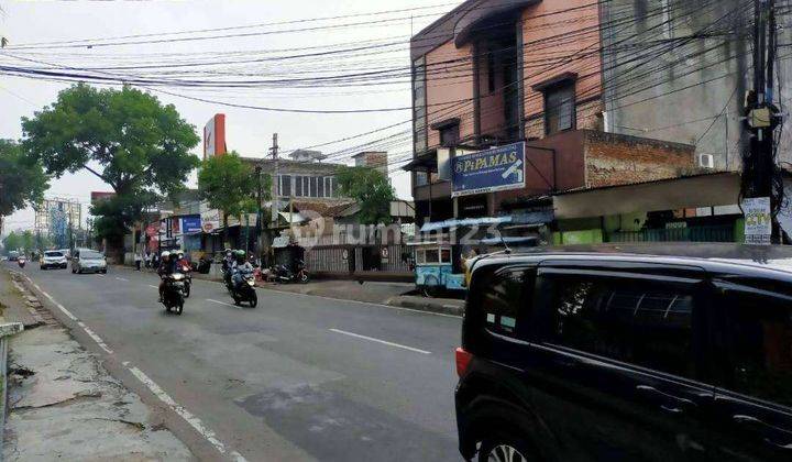 Rumah Paviliun Dan 8 Kamar Kos di Jalan Utama Cihampelas Bandung 1