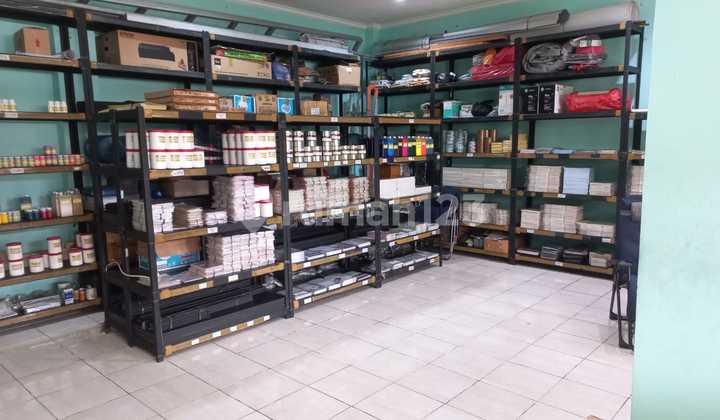 Strategic 3-Storey Shophouse on Jalan Pengadilan, Bogor 2