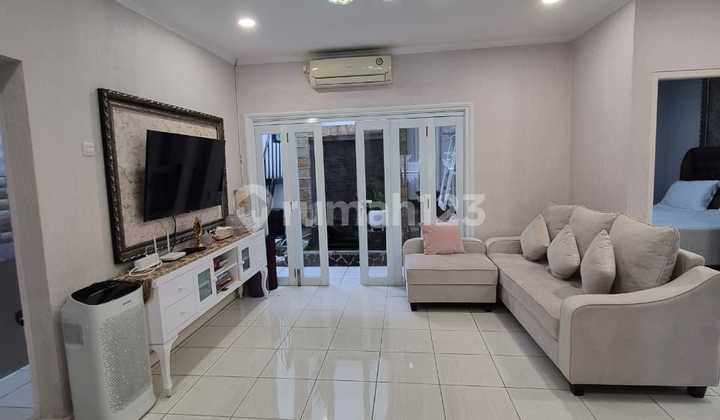 Rumah Cantik dan Bagus di Sektor 9 Bintaro Jaya 2