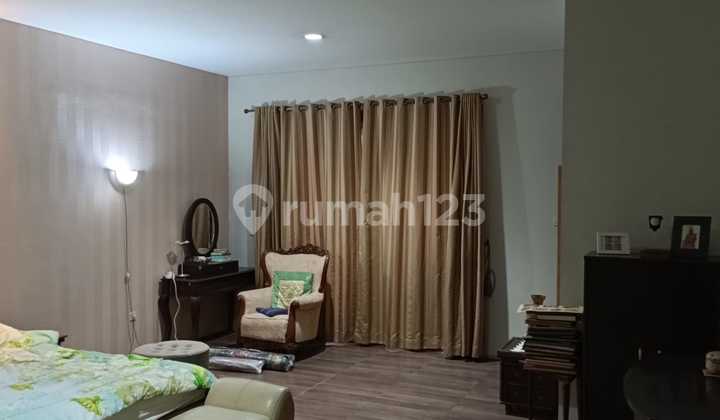 Ready-to-Occupy House Around Sector 7 Bintaro Jaya. 2