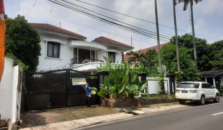 Rumah Mewah Dijual Melalui Lelang Lokasi Strategis 1