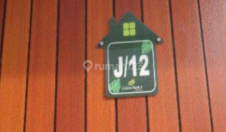 Rumah 2 Lantai Dijual Lokasi  Strategis Di ciputat 2