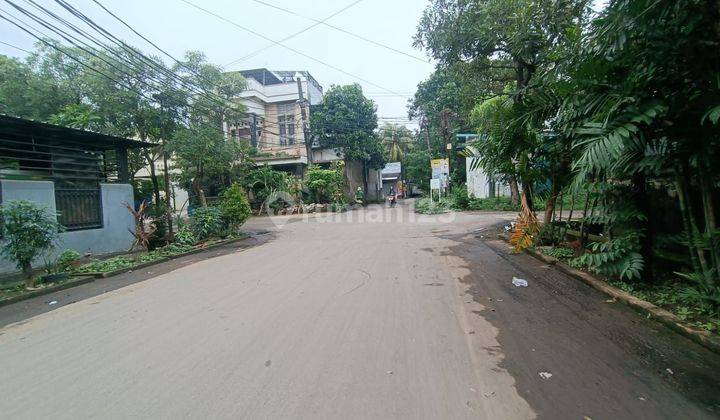 Rumah 2 Lantai  Dijual Murah Lokasi Strategis 2