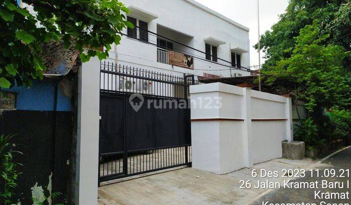 Rumah 2 Lantai Dijual Murah Loaksi Strategis di Kramat 1