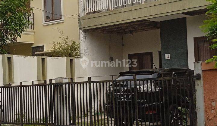 Rumah dijual melalui lelang lokasi strategis deket Binatro 2