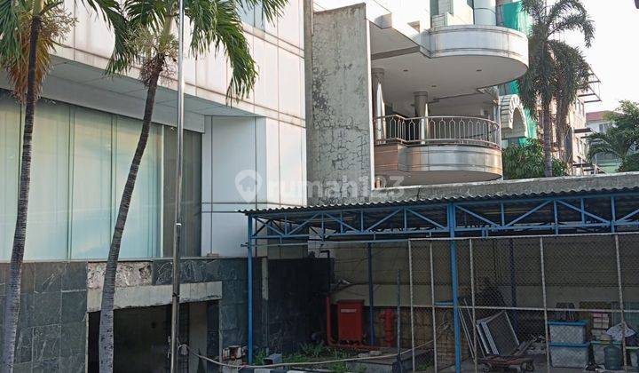 Gedung Dijual melalui lelang Lokasi strategis di pulogadung 2