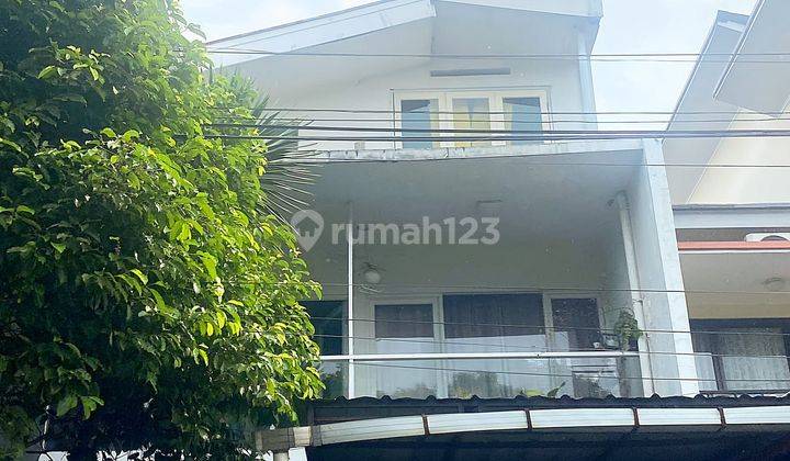 Rumah dijual melalui lelang lokasi strategis diBintaro 1