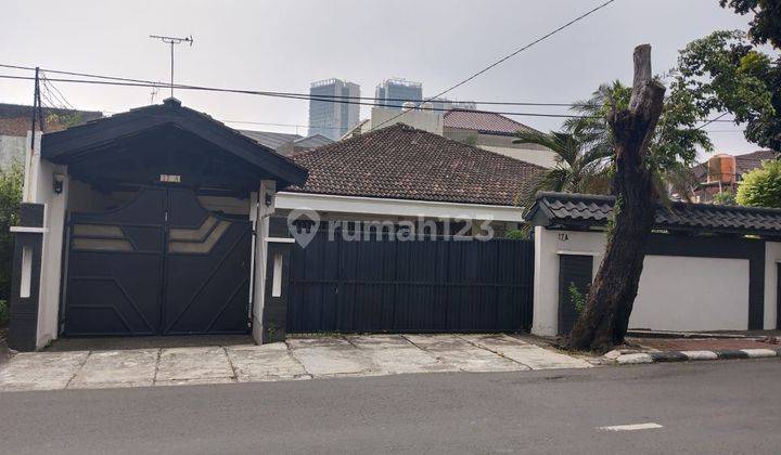 Rumah dijual melalui lelang lokasi Darmawangsa  1