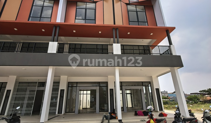 Ruko Gandeng Summarecon Crown, 10x16, Boulevard, Jalan Utama , Strategis, Brandnew Ruko Gandeng Summarecon Crown, 10x16, Boulevard, Jalan Utama , Strategis, Brandnew