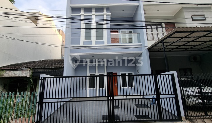 Janur Kuning Baru, 2lt, Bagus, Startegis, Shm, Bebas Banjir, Shm