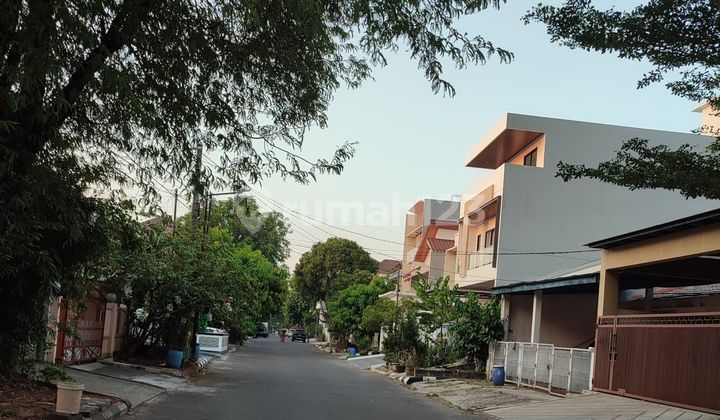 Kelapa gading  8x18, 3lantai, jalan lebar, siap huni, shm, negosiasi