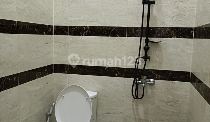 Kelapa Cengkir Barat 2.5lantai, Siap Huni, Renov Total Spt Baru, Murah 2