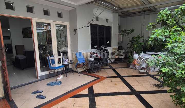 Janur Indah 11X20, Wide Road, 2 Floors, SHM, Cheap 2