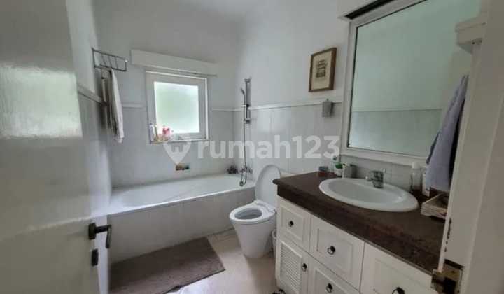 Townhouse Exclusive 700m, Swiming Pool, Marmer, Taman Luas , Shm 2
