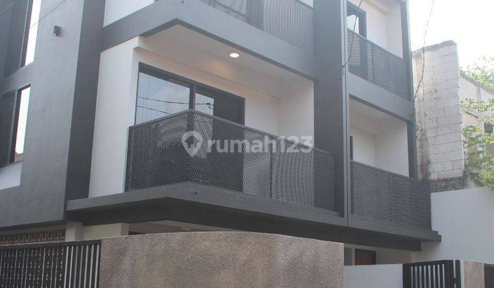 Rumah Tebet Millenials New Full Furnished 3lt  1