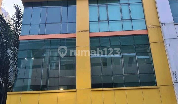 Boulevard Kelapa Gading Shop House 4 floors 9x16 wide Boulevard Kelapa Gading Shop House 4 floors 9x16 wide