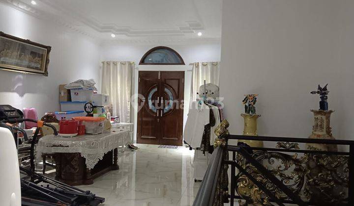 Rumah klasik mewah Kanina residence pondok Gede 2