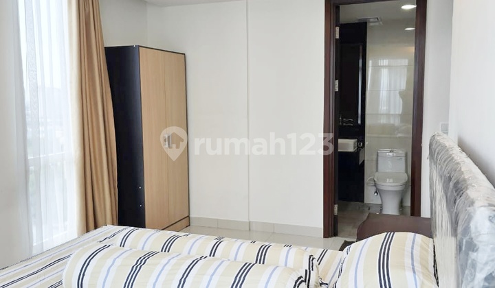 Kensington Tower Clifford Apartment 2Br 12th Floor