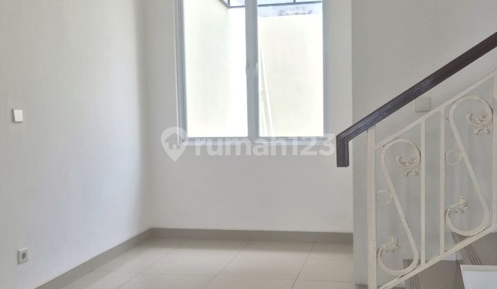 JGC North Thames 6x17 Newly Renovated House 2