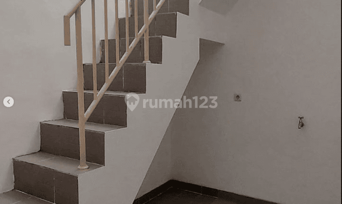 Dijual Rumah 3Lt Bagus Rapi Murah Sunter  2