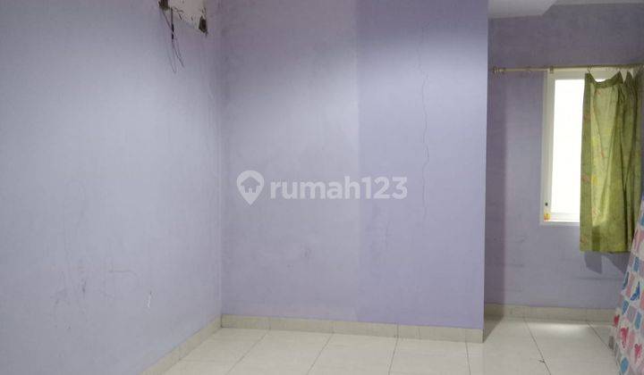 Dijual Rumah 2 Lantai Sudah Renovasi Semi Furnished di Jalan Gading Kirana Barat Super Bagus 2