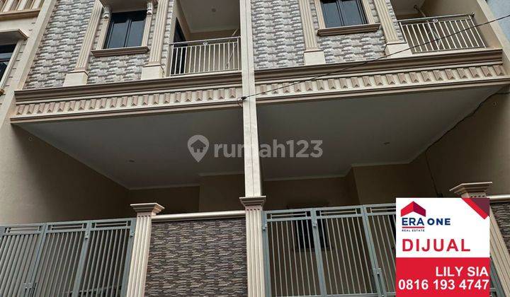 Rumah 3 Lantai Bagus di Pademangan Timur, Jakarta Utara 1