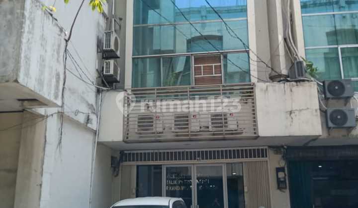 Dijual Ruko Komplek Royal Sunter Jakarta Utara Dijual Ruko Komplek Royal Sunter Jakarta Utara