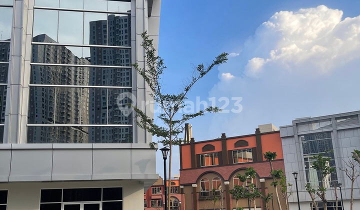 Ruko Hoki HOEK rukan la riviera Bagus Pantai Indah Kapuk 2, Jakarta Utara Ruko Hoki HOEK rukan la riviera Bagus Pantai Indah Kapuk 2, Jakarta Utara