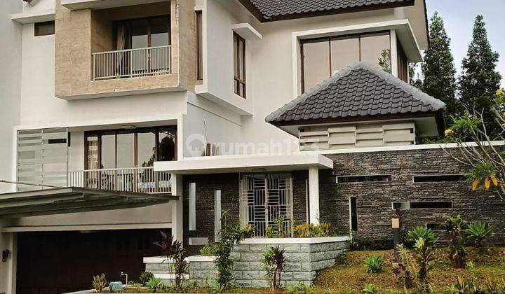 Rumah 3 Lantai Bagus SHM di Jln Andasit Cluster The Cliff, Bogor 2