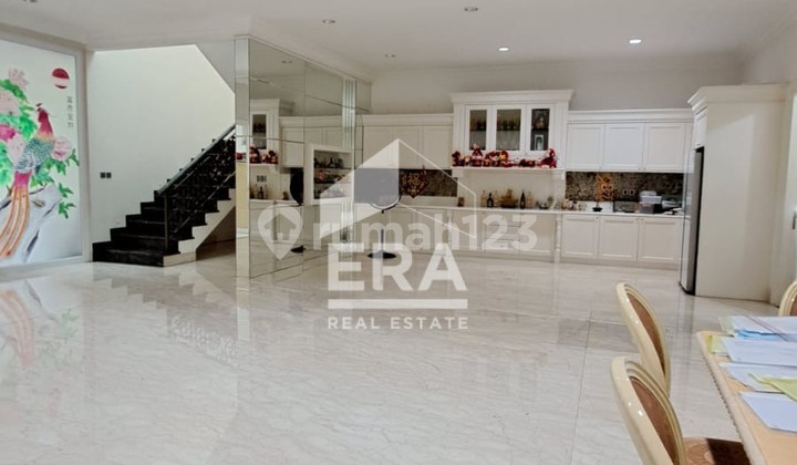 Gading Kirana House 3 floors, 4 Bedrooms 11m*20m Kelapa Gading 2