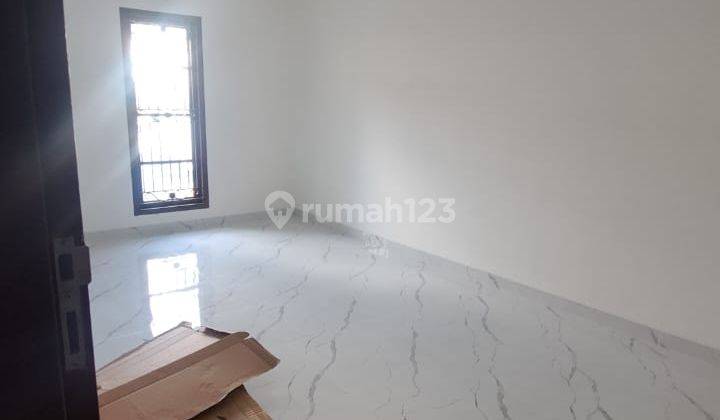 Rumah Bagus Unfurnished di Gading Kirana, Jakarta Utara 1