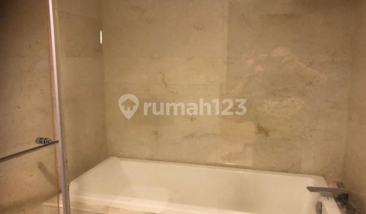 Apartment ciputra world 2 bagus 2