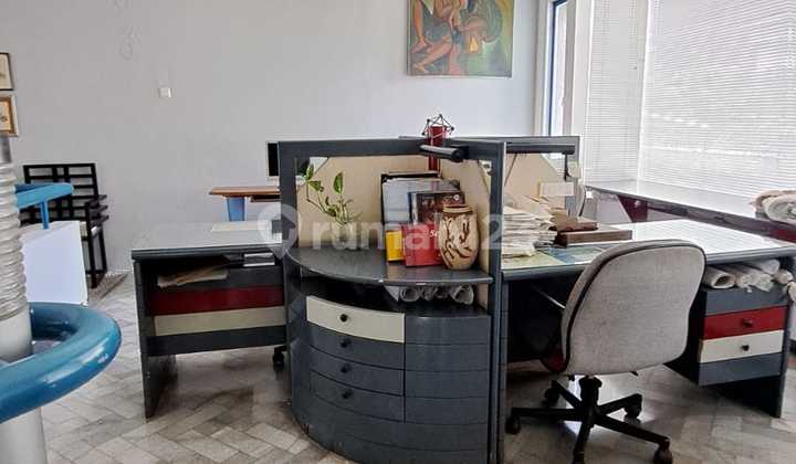 Rumah yang digunakan sebagai kantor, lokasi strategis, tinggi dari jalan, terang, bisa dipakai sebagai kantor atau rumah, Kelapa Sawit, Kelapa Gading, Jakarta Utara 2
