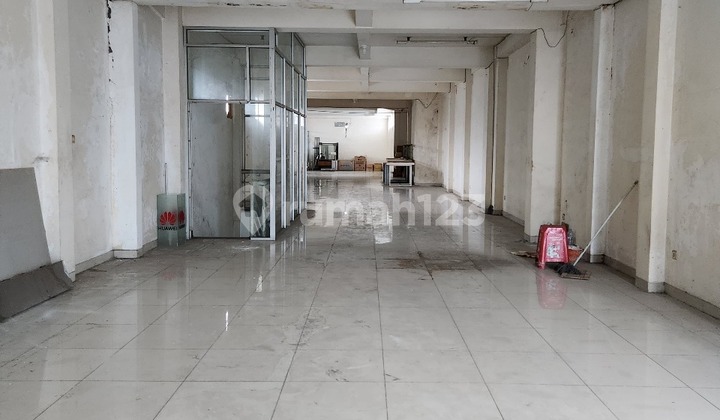 Good Ruko 1668 m2 in Pasar Besar, Malang City, Malang Good Ruko 1668 m2 in Pasar Besar, Malang City, Malang