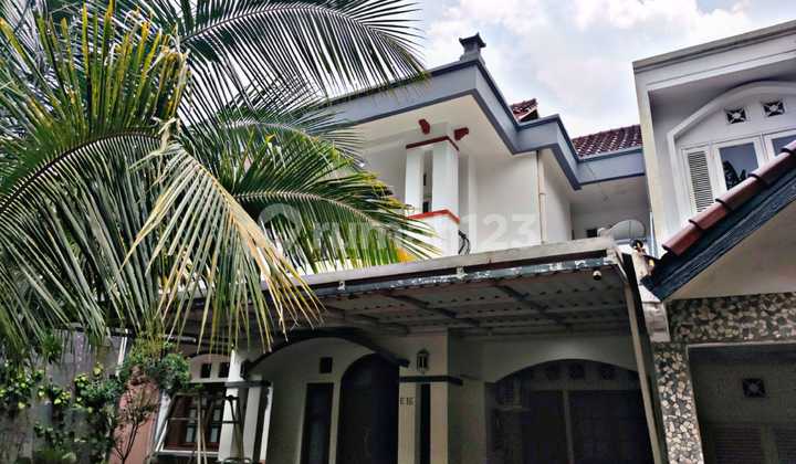 For Sale Strategic House In Puri Sri Wedari Cibubur