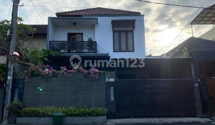 Rumah Mewah 2 Lantai Di Nangka Utara Dengan Pool