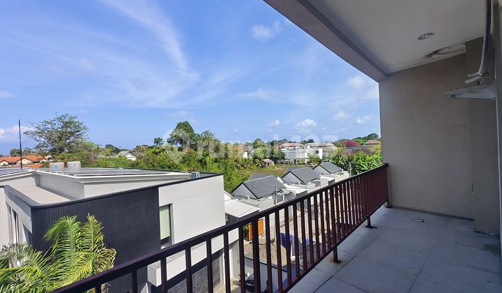 Ruko 3 lantai berlokasi di jalan utama Sanur