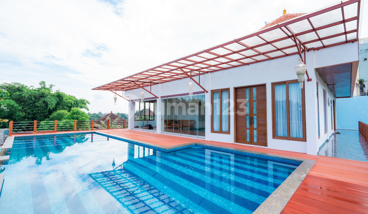 Villa with Large Land SHM Nusa Dua, Badung Villa with Large Land SHM Nusa Dua, Badung