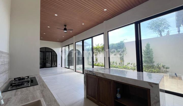 Villa 3 Kamar Tidur Baru di Area Jimbaran yang Strategis