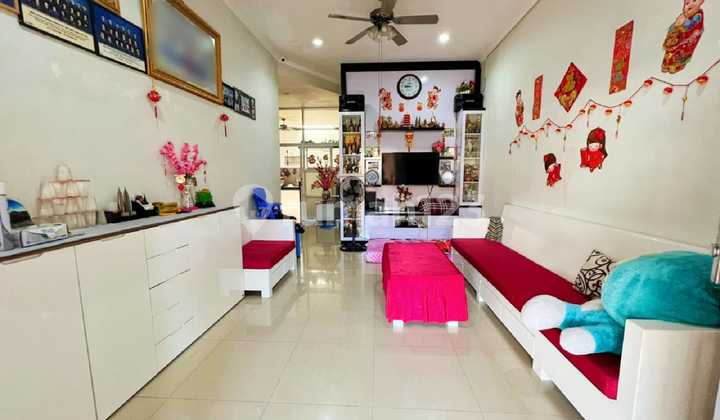 Rumah Bagus Fully Furnished 2 Lantai Berlokasi di Sidakarya 2