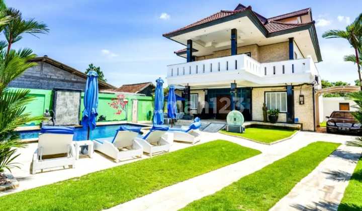 Villa Nyaman Dekat Pantai Gunung Payung di Nusa Dua