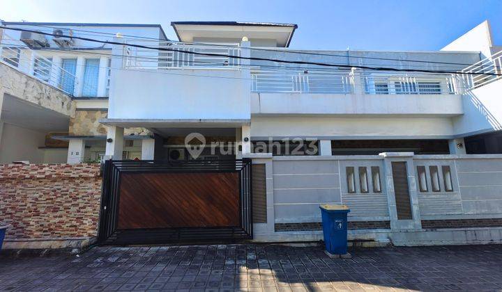 Rumah 2 Lantai Semi Furnished di Perumahaan One Gate Sistem di Jimbaran 1