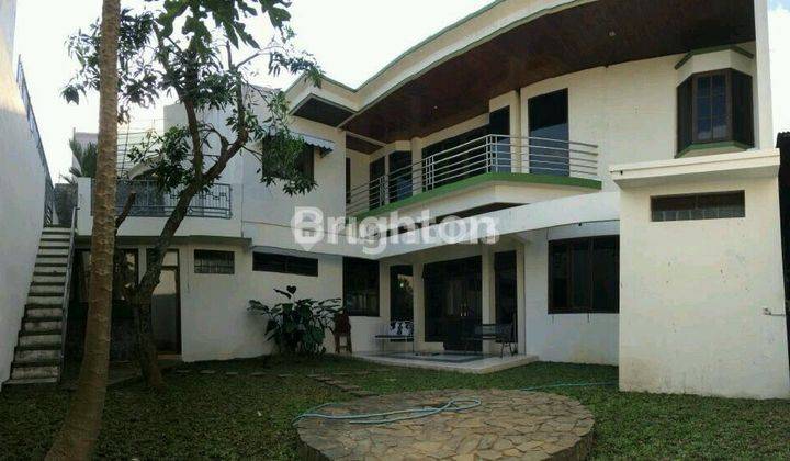 Rumah Mewah di Boulevard Araya dekat Plaza Araya Malang 2