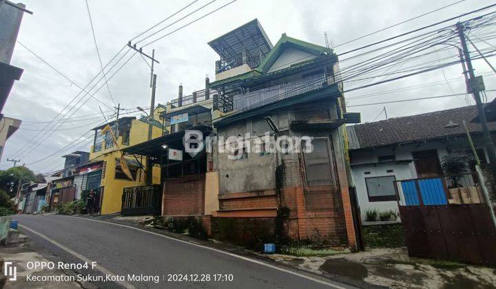 Rumah Strategis Pinggir Jalan Cocok Untuk Kos-kosan di jl klayatan 3, Kel Bandungrejosari, Sukun, Kota Malang 1