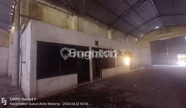 Strategic Warehouse by the Road, Land Area 910 m2 in Gadang, Malang.