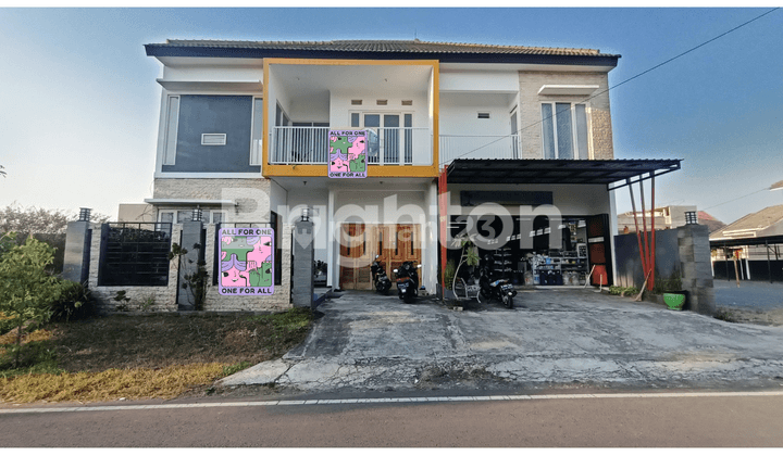 RUMAH 2 LANTAI LT 259 M2 DI PERUM VILLA GUNUNG BURING. 1