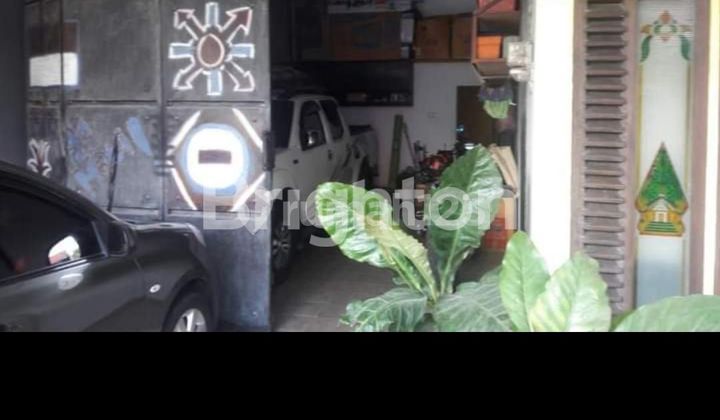 WIDE 187 M2 HOUSE ON JL SIMPANG SULFAT UTARA, SULFAT 2