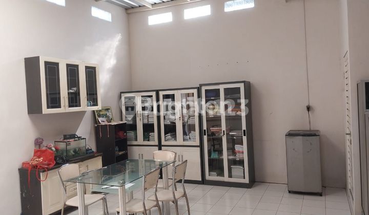 Rumah LT. 195 m2 di Jl. Simpang Sulfat, Pandanwangi, Kec. Blimbing, Kota Malang Rumah LT. 195 m2 di Jl. Simpang Sulfat, Pandanwangi, Kec. Blimbing, Kota Malang