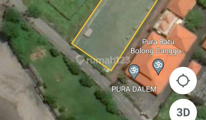 Land for sale Rare Land Loss Pantai Canggu, location on the edge of the road and Loss Pantai 1